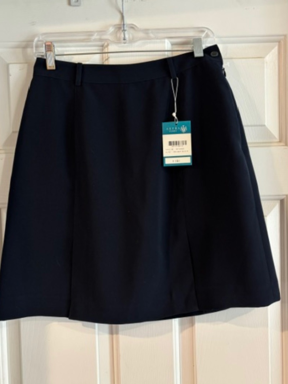 Astra Classic Skort- Navy blue- NWT-SZ 8